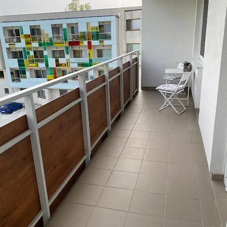 Self Check In With Parking Included *